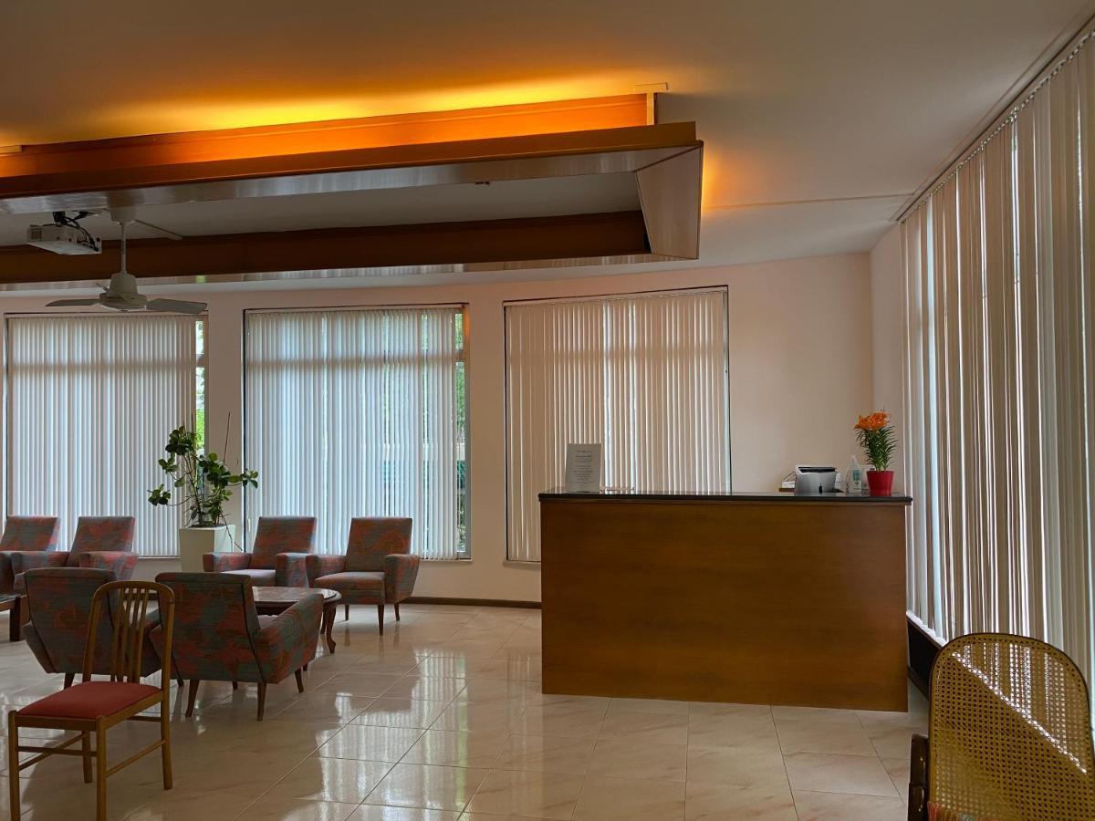 Hotel Rosapineta - Adults Only Lignano Sabbiadoro Buitenkant foto