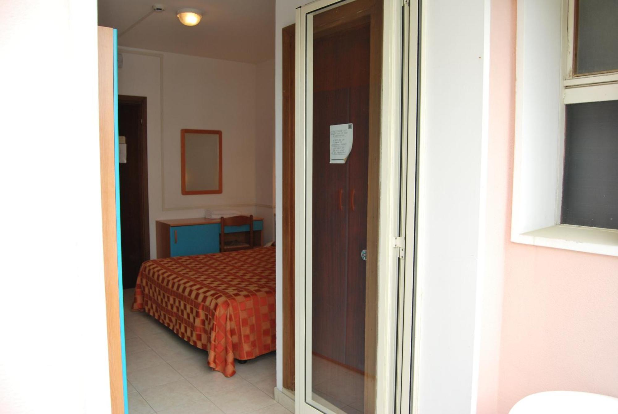 Hotel Rosapineta - Adults Only Lignano Sabbiadoro Buitenkant foto